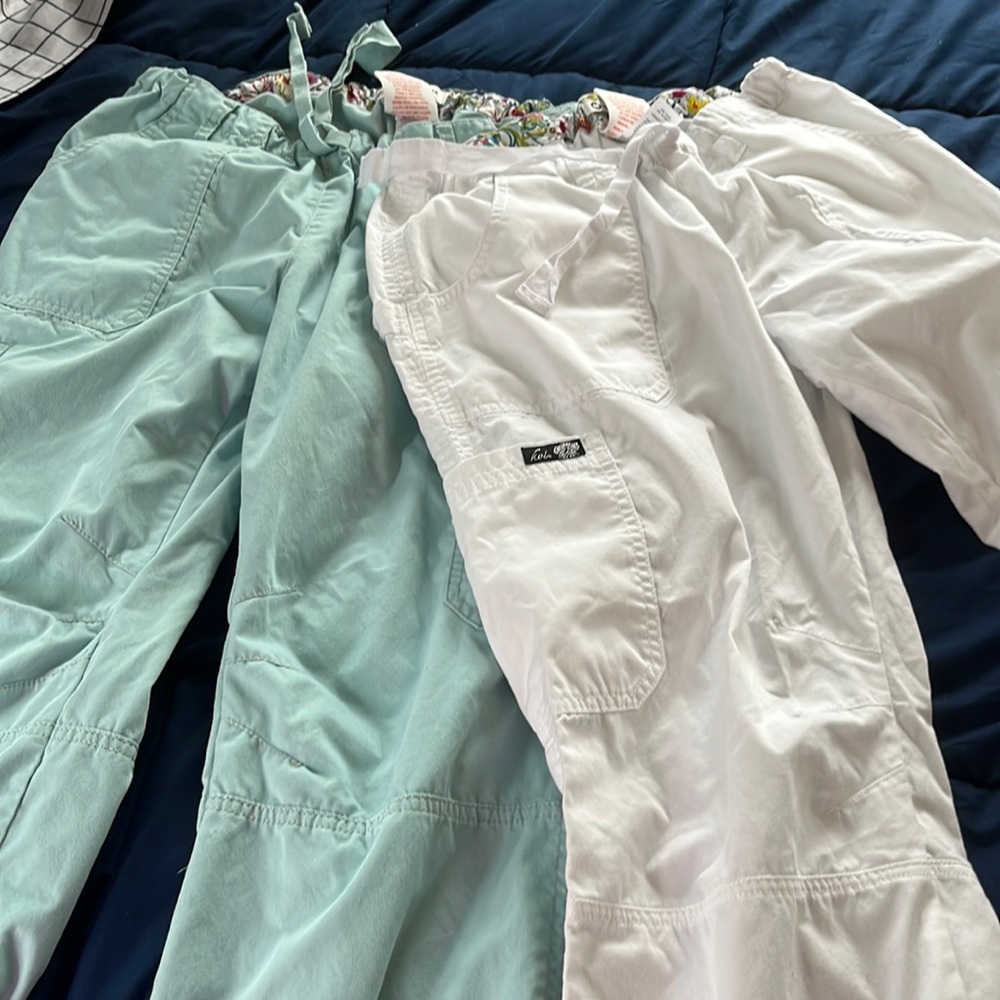 Koi medium Lindsey scrub pants.